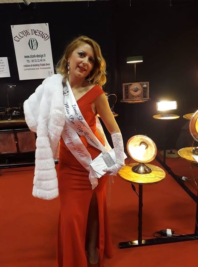Photo de la 2ème Dauphine Miss Pin' up Occitanie sur mon stand à Albi 2018 - 1er Décembre